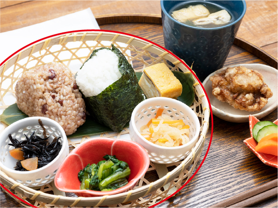 「第1回 基本編」でご紹介した、料理写真で役に立つテクニックをおさらい！ 曲線構図