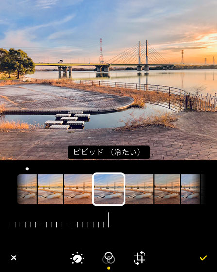 テクニック2 色補正をして雰囲気を出す