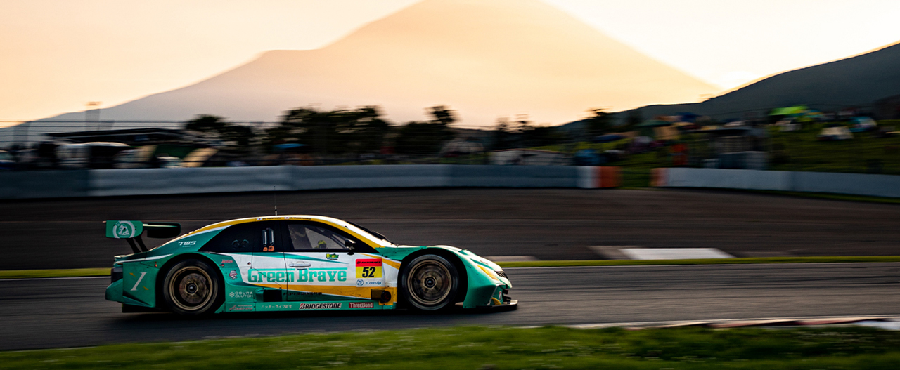 SUPER GTマークX 初ポールポジション＆2位表彰台獲得